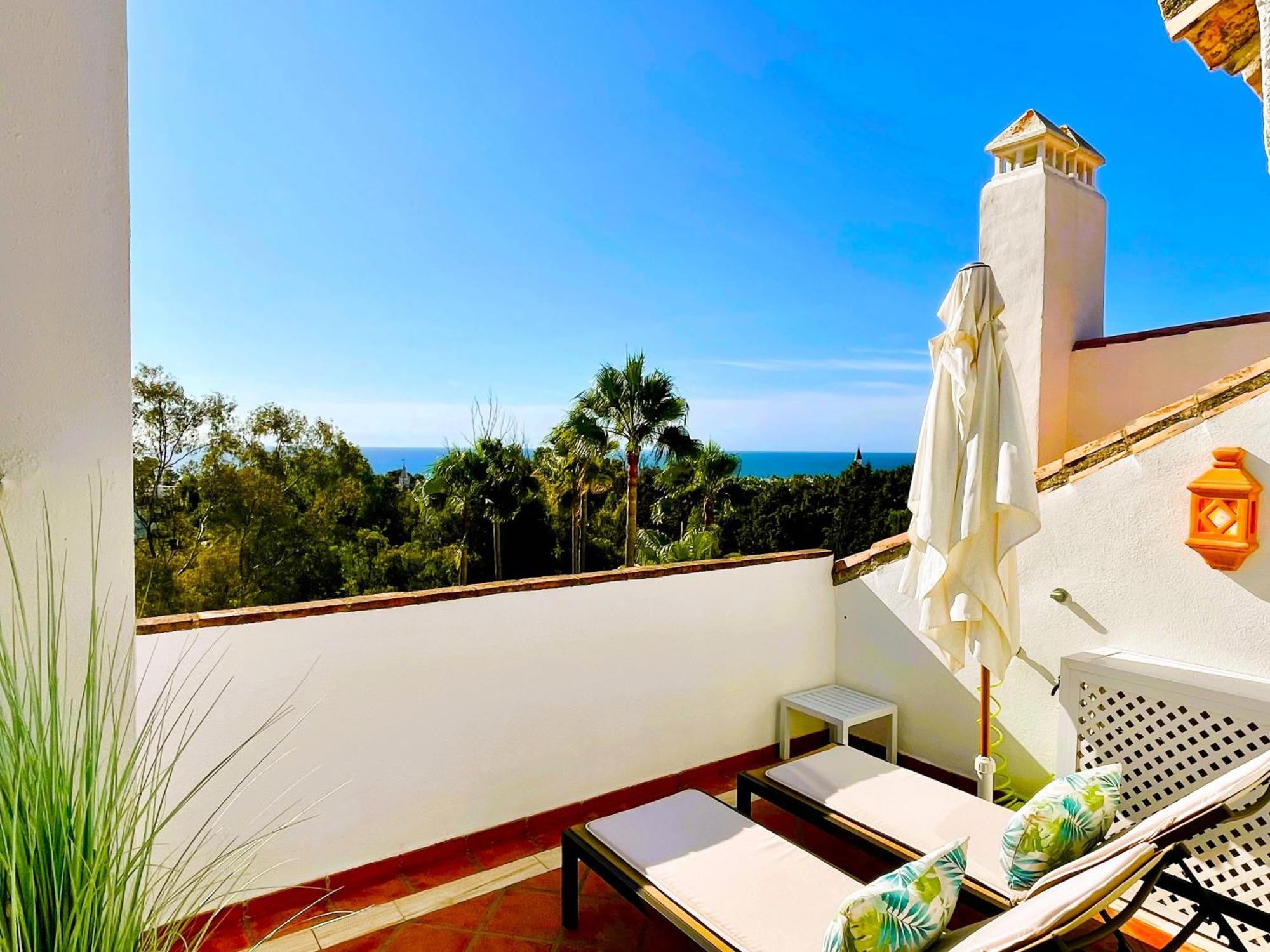 Luxury Penthouse With Sea Views In Marbella Golden Mile, Puente Romano Area Exterior photo